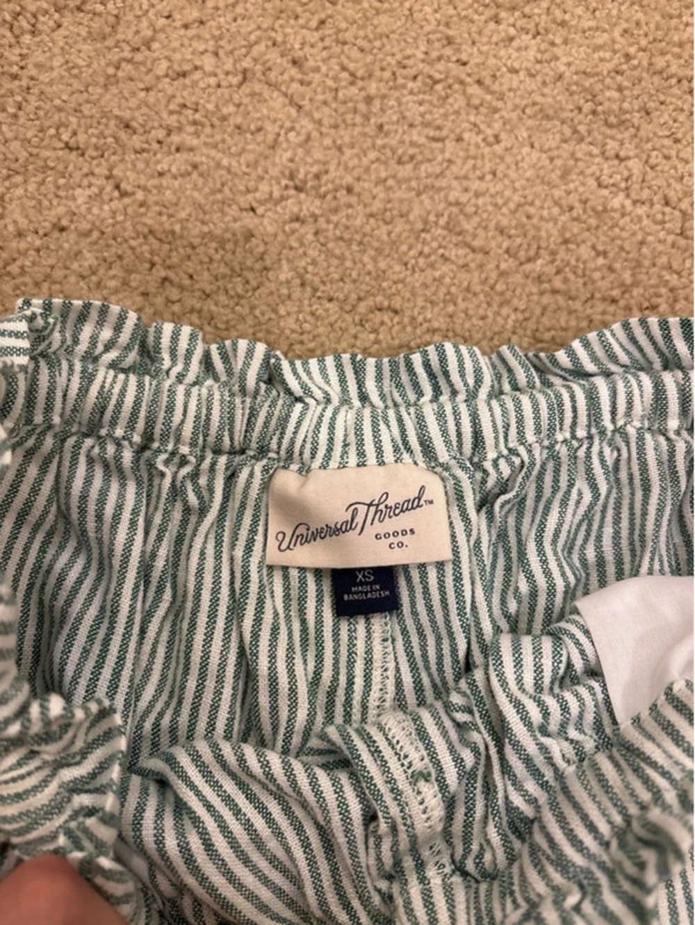 universal thread shorts - Picture 3 of 3